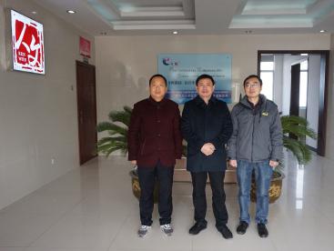 盛基工業(yè)潘總一行來(lái)到飛鷹科技研究新品開(kāi)發(fā)，共同探討新產(chǎn)品的攻關(guān)課題
